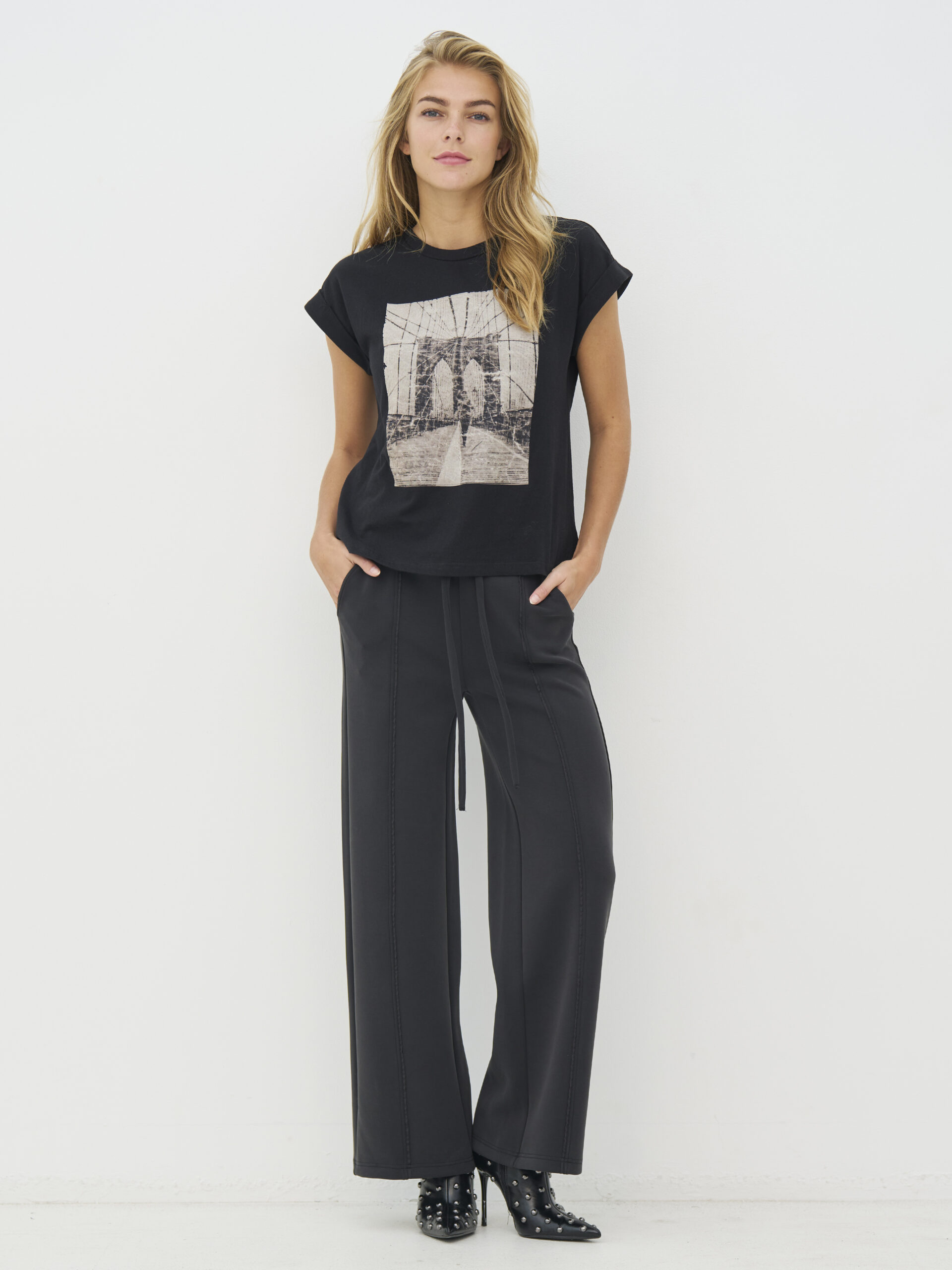 Cyra Trousers - Nü - Image 3