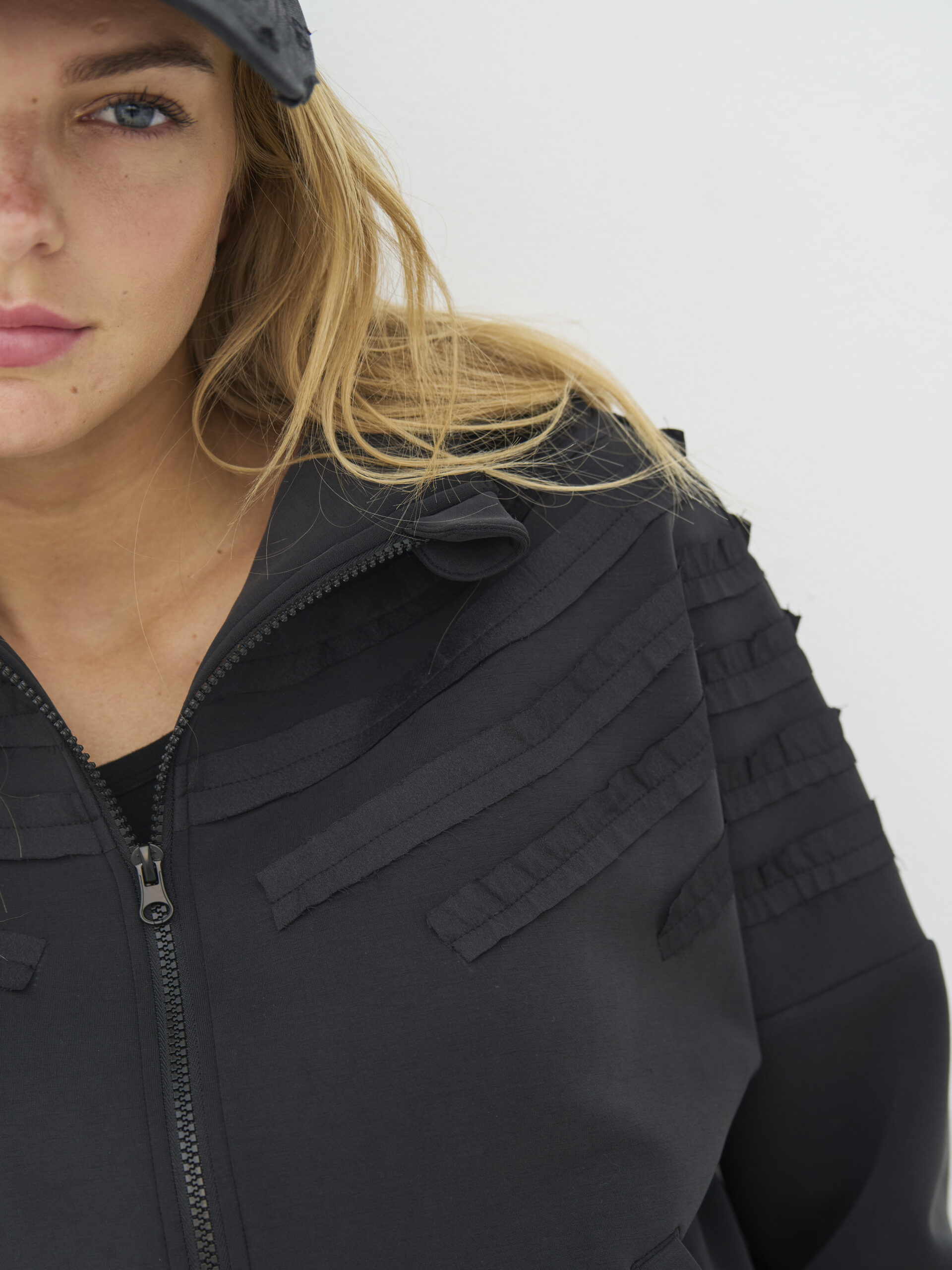 Cyra Jacket - Nü - Image 5