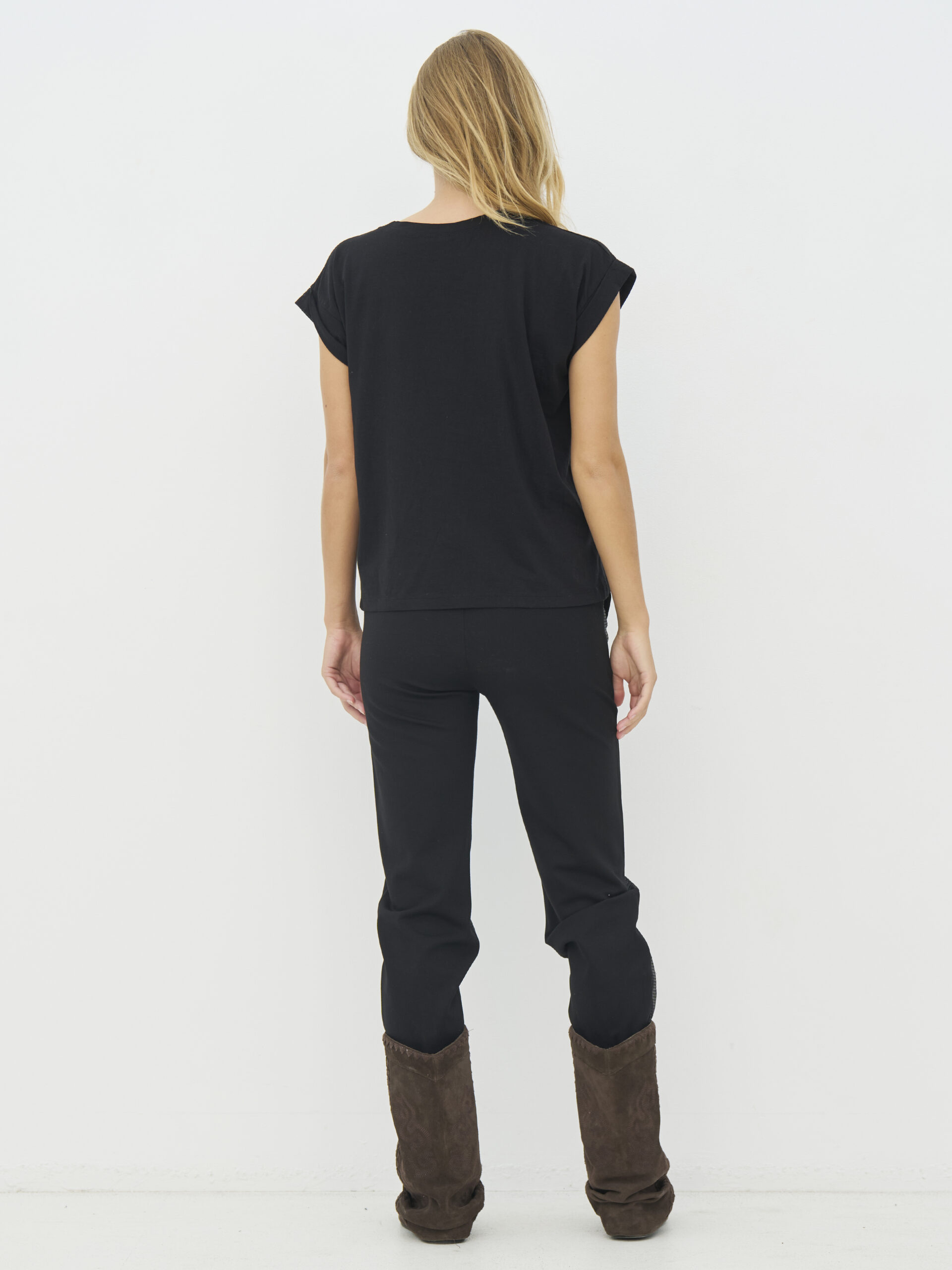 Clarissa Tee - Nü - Image 6