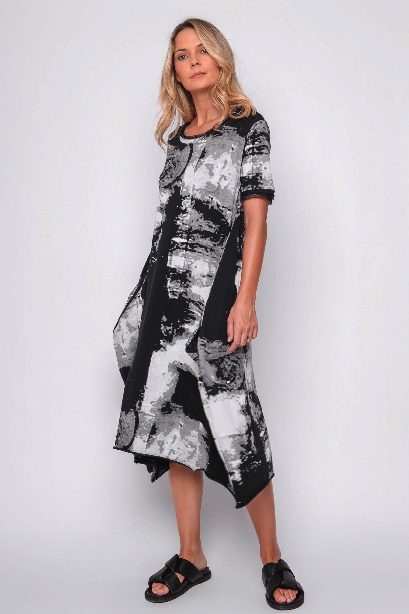 Dress there is something in your eyes - Black by K&M