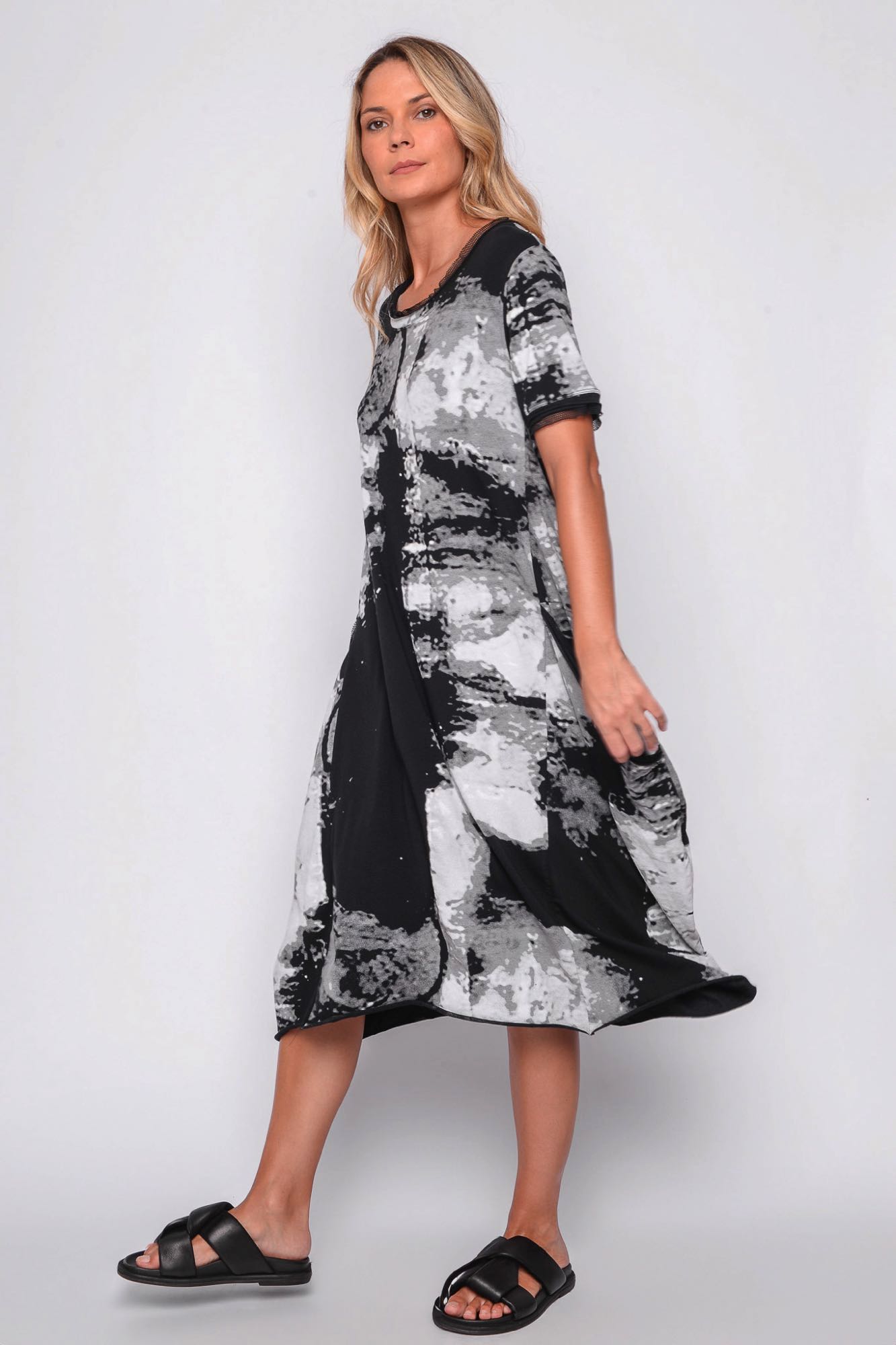 Dress there is something in your eyes - Black by K&M - Image 6