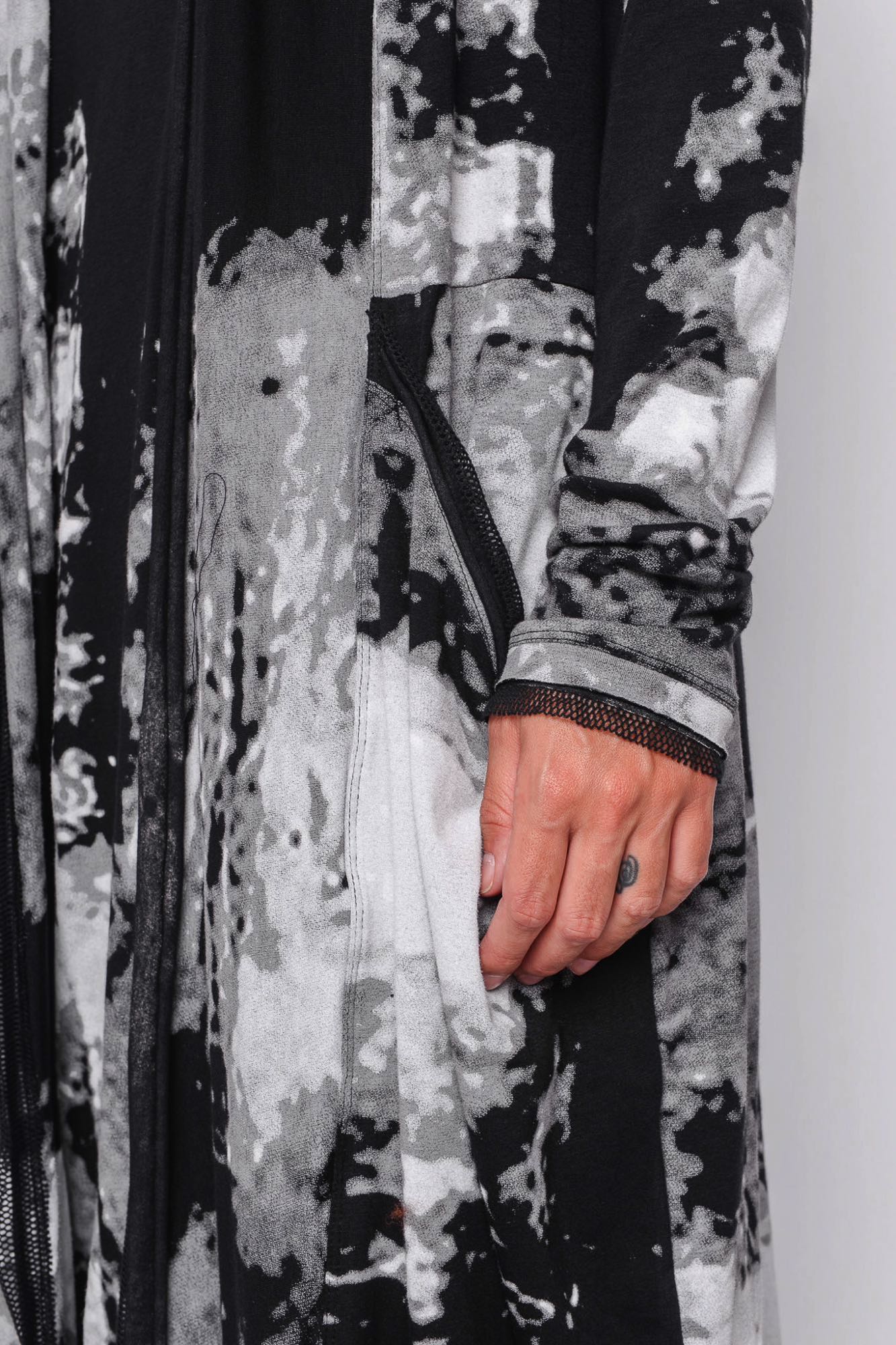 Cardi I am Inspired by You - Black by K&M - Image 4